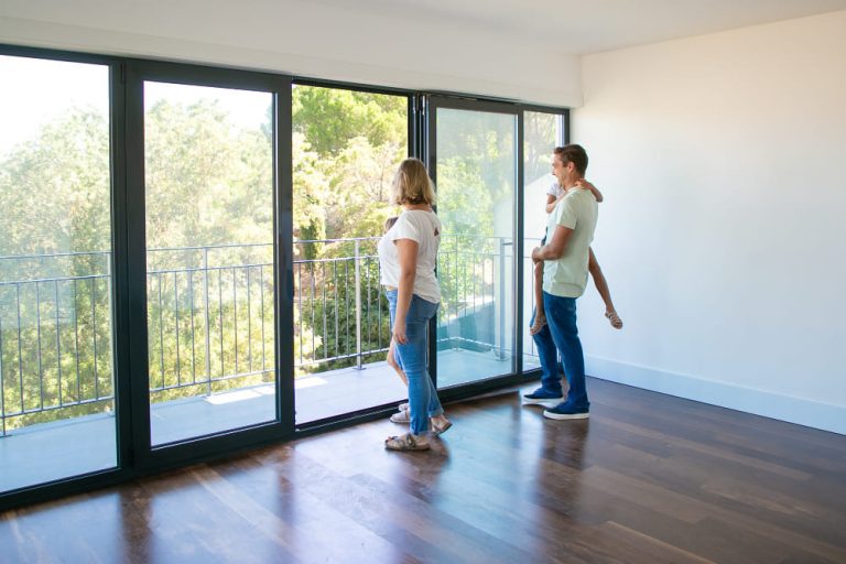 Cada vez más familias cambian las ventanas de sus casas por unas de aluminio más eficientes