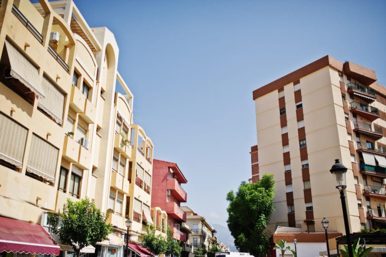 Así está hoy la vivienda en el cinturón de Barcelona.
